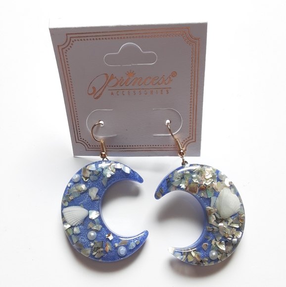 Princess Accessories Beachy Moon Dangle Earrings - Picture 6 of 8